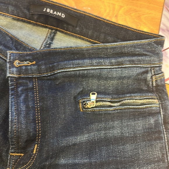 J Brand Skinny Jeans. Size 27 - Picture 7 of 7